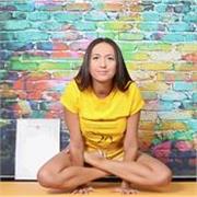 Professeure de yoga diplômée tout niveaux
