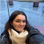 Étudiante en science politique ayant de l’expérience avec les enfants. Je propose des cours de soutiens de la primaire au lycée.
