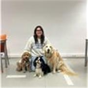 Profesora de biología, alumna de veterinaria, apta para todas las edades hasta bachillerato