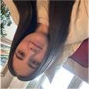 Ayudo a niños con sus tareas. Pero sobretodo los cuido