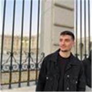 Soy Miguel, graduado de Técnico en Conducción en actividades físicas y deportivas en el medio natural. A día de hoy, sigo especializándome. Estoy capacitado para dar clases deportivas de cualquier deporte y para preparar ejercicios adaptados a cada person