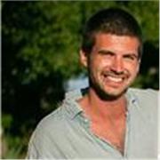 Native English tutor. MA English Literature with distinction from University of Bristol. Experience with 1:1 tutoring. 