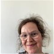 Highly educated and experienced Tutor providing online support in humanities subjects (esp history and English lang and lit)