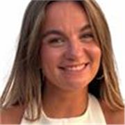 Profesora titulada en Administración y Dirección de empresas, Finanzas y Contabilidad. En posesión de Máster en Auditoría.