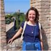 Laureata in scienze dell'educazione offre ripetizioni in italiano, storia, geografia, educazione civica, storia dell'arte