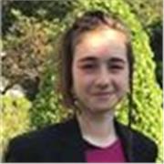 Abiturientin mit C1, die für Klassen 5 bis 9 optimal Nachhilfe leisten kann!