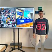 Graduado en psicología, con Máster en Psicología deportiva, trabajo con deportistas para mejorar su rendimiento