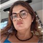 Sou formada desde 2017 e leciono há 7 anos para turmas do Ensino fundamental 2. Sou casada, tenho 45 anos e não tenho filhos