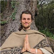 Traditionelles Yoga - Eine holistische Praxis für ein glückliches, friedliches, gesundes und bewusstes Leben