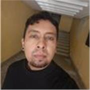 Hola! Soy Carlos, Licenciado en Organizaciónes Internacionales. Ingles-francés 