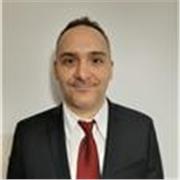 Utilizzo l'inglese sul lavoro ma anche nel privato da ormai 15 anni e sono laureato in lingue e letterature straniere. Contattami!