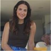 Titulada en grado de pedagogia. 
Tengo experiencia en modificacions de conducta en menores y atención psicopedagogíca 