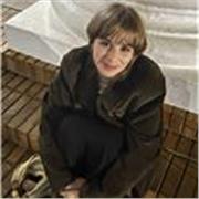 I provide online sessions in tutoring English language. I focus on the student and adapt the sessions to their learning styles. 