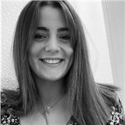 Holà, soy Léna, soy francesa y actualmente estudio en Valencia. Estoy motivada para dar clases de español a niños y adultos.