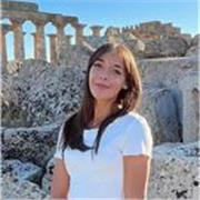Insegnante di Inglese e Francese, con 6 anni di esperienza nelle scuole secondarie di II grado, supporto ogni mio studente!