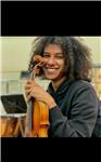 I believe in a productive yet enjoyable class,
I am patient, enthusiastic, adaptable and love teaching violin.
I teach from beginner to advanced with a variety in teaching styles and music styles.
