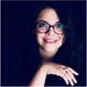 Profesora titulada de 8 años con experiancia en examens cambridge y coaching de idiomas.