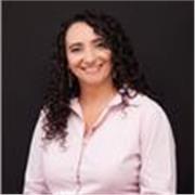 Arq. Interiorista con experiencia; enseño a alumnos creativos y técnicos.