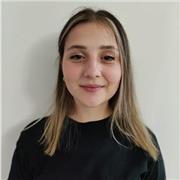 Ex studentessa di ingegneria impartisce lezioni di materie scientifiche