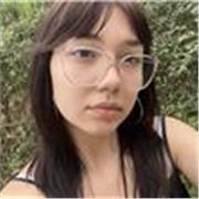 Soy una chica estudiosa y que se le da bien el inglés y otros. Se me dan bien los niños y deseo ayudarles con sus dificultades.