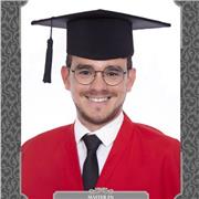 Amplia experiencia en la enseñanza de historia universal