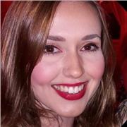 I am a creative English & primary tutor who loves seeing my students' confidence develop.