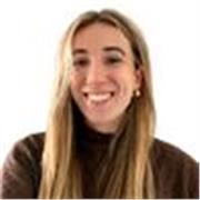 Profesora graduada en Economía, con el Máster de Profesorado y con experiencia previa con muchos niños y adolescentes. 