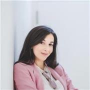 Francesa nativa con un máster en comercio internacional os propongo mi ayuda con el francés