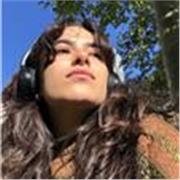 Insegnante di inglese offre lezioni online per bambini e adulti. Laurea in lingue.