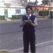 Hel profesor imparte claces aniñas de 15 años asta los 18 años soy muy extricto