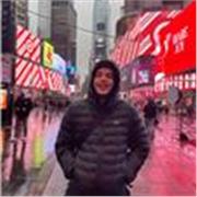 Soy un chico con un nivel nativo de inglés que busca dar clases de inglés para cualquiera que lo necesite. Estudio Tei