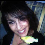 Profesora de Infantil e inglés con cuatro años de experiencia con niños de cero a tres años se ofrece para dar clases de inglés a adultos y niños, o de español a extranjeros