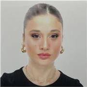 Estudiante de lengua y literatura catalana. Con ganas de enseñar y aportar mis herramientas.