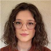 Laureata magistrale in Scienze dell'alimentazione a pieni titoli. Precedentemente ho conseguito la laurea triennale in scienze bio