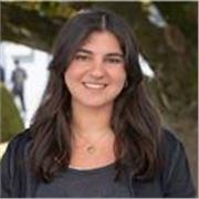 Estudiante universitaria con certificados de ingles C1 (Cambridge e IELTS), con gusto por la enseñanza a niños y adolescente.