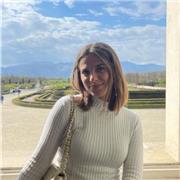 Studentessa universitaria di economia e statistica offre ripetizioni in matematica