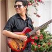 Profesor de guitarra acústica y eléctrica, teoría musical y entrenamiento auditivo