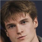 Jeune étudiant passioné, je recherche à transmettre mon savoir, quelque soit la matière et le niveau