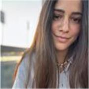 Sono una ragazza di 27 anni, disponibile per aiuto compiti dopo le 17 e nei weekend. 