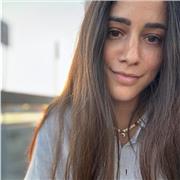 Sono una ragazza di 27 anni, disponibile per aiuto compiti dopo le 17 e nei weekend.