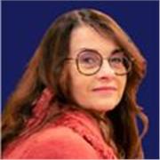 Formatrice en communication digitale et directrice artistique (réseaux sociaux, relation client) propose des cours.