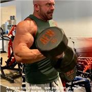 Entrenador personal con más de 20 años de experiencia. Fitness, musculación y mantenimiento