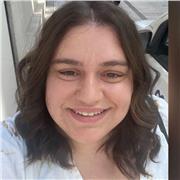 Profesora con nivel de inglés avanzado ofrece clases a extranjeros de castellano