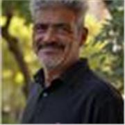 Profesor titulado en Marketing e investigación de Mercados con más de 10 años de experiencia 