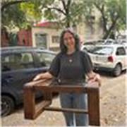 Profesora de Lengua, 29 años de antigüedad docente; dispuesta a ayudar y acompañar a estudiantes en su formación pedagógica