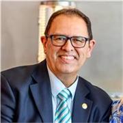 Profesor de Marketing y Comunicación 
Con experiencia en Marketing Deportivo, Marketing Estratégico y Gastromarketing 