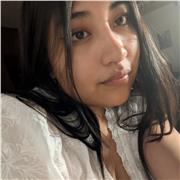 Profesora de matemáticas, todos los niveles desde primaria hasta 2 de bachillerato. También cuento con buen nivel de inglés.