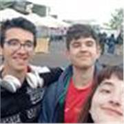 Estudiante de sobresaliente en historia graduado de Eso