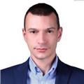 Fransızca öğretiminde pratik odaklı, hedefe yönelik ve öğrencinin ihtiyaçlarına göre şekillenen bir yaklaşım benimsiyorum.