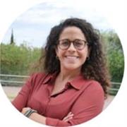 Profesora de todos los cursos de Primaria, ESO y Bachillerato con especialidad en Ciencias. 